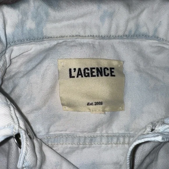 New L'AGENCE Janelle denim jacket in Light Blue acid wash Size Petite Small - Picture 7 of 10